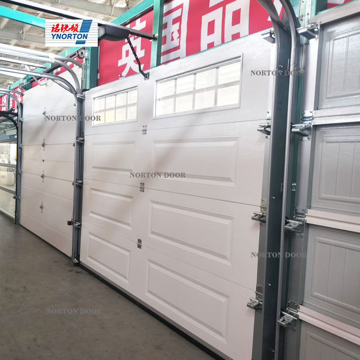 Пет ключови точки за рутинна поддръжка на гаражни врати: Тези трикове помагат за удължаване на експлоатационния им живот